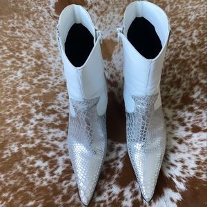 Muro white and metallic silver pointed toe Booties